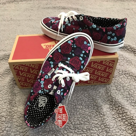 Vans Shoes - VANS Doheny size 9.5